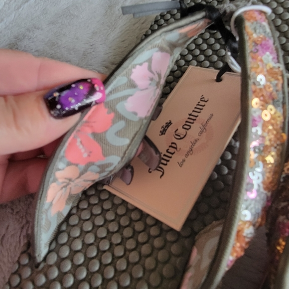Juicy Couture Size Large Multi-Colored Sequined Flip Flops - Picture 5 of 11